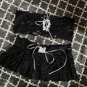 Black lace lingerie set